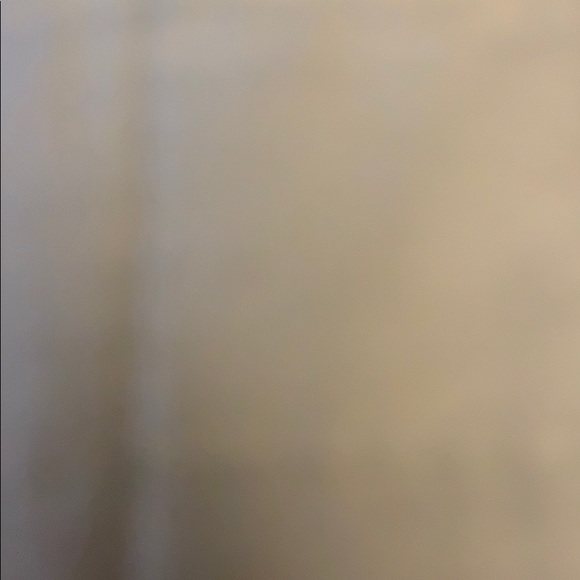 Meet your Posher, Danielle - Picture 1 of 1